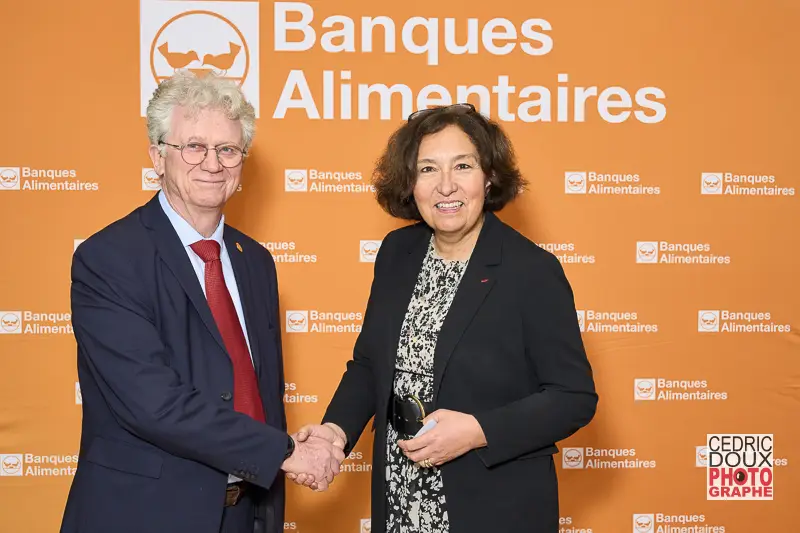 Laurence Poirier-Dietz, Directrice Générale de GRDF et Jean Cottave, Président des Banques Alimentaires